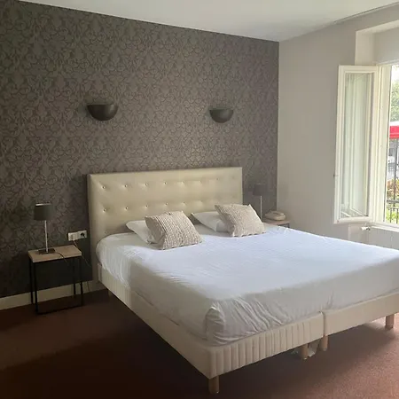 Contact De Otel