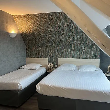 Contact De Otel