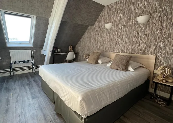 Contact De 2* Troyes